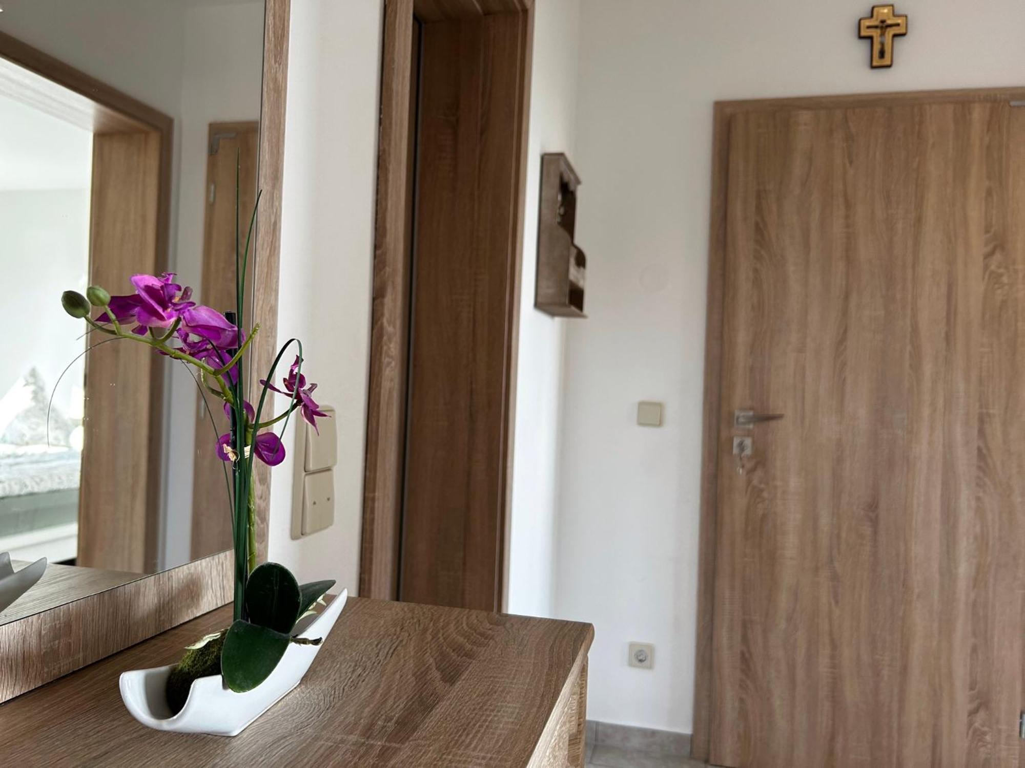 Stadt. Land. See. Ferienwohnung ไลป์ซิก ภายนอก รูปภาพ