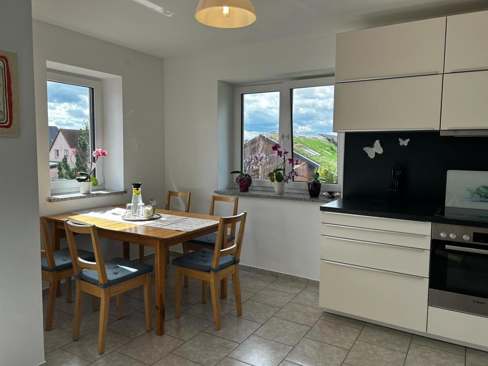 Stadt. Land. See. Ferienwohnung ไลป์ซิก ภายนอก รูปภาพ