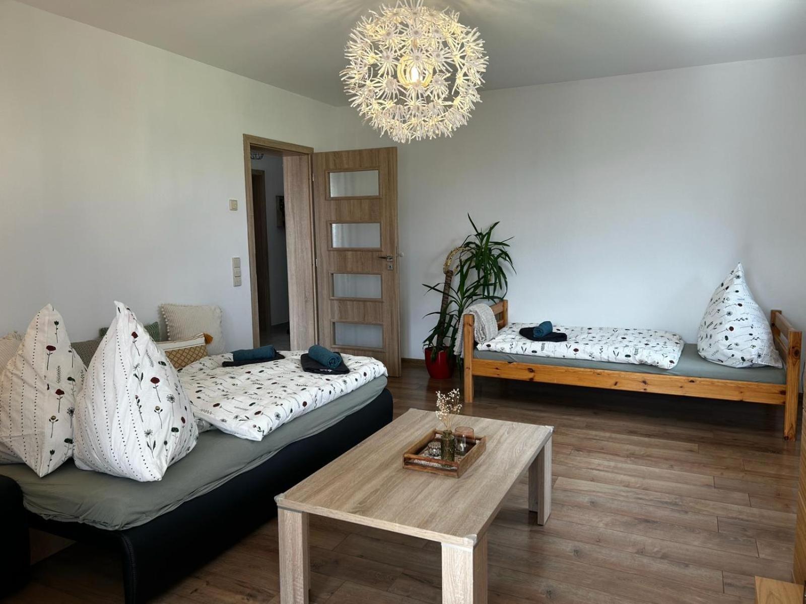 Stadt. Land. See. Ferienwohnung ไลป์ซิก ภายนอก รูปภาพ